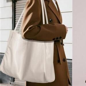 White  Tote Bag for Women 2 Pcs Large Casual PU Weekender Bag Soft Vegan Leather